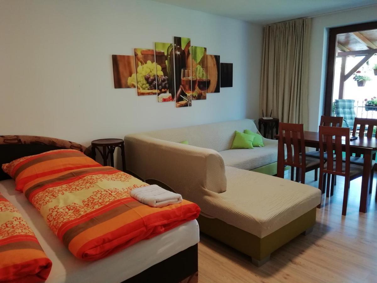 2 Apartment *